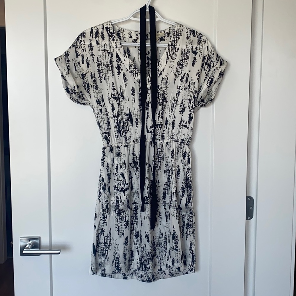 Alythea | small silk dress with pockets